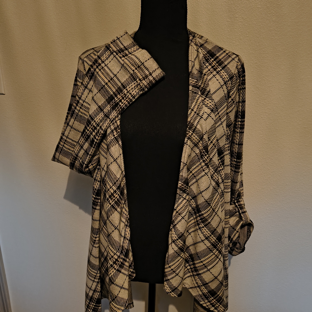 Torrid Black and Cream Plaid Cardigan